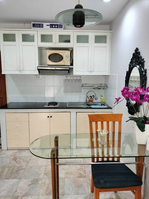 ขายคอนโด สราญใจ แมนชั่น พื้นที่ 35 ตร.ม. ห้องสตูดิโอ ขาย 2.8 ล้านบาท