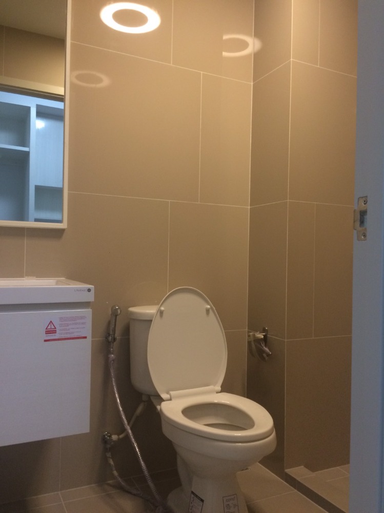 ขายคอนโด แชปเตอร์ วัน ชายน์ บางโพ 22 ตรม. สตูดิโอ วิวแม่น้ำและสวน ขาย 1.89 ลบ.