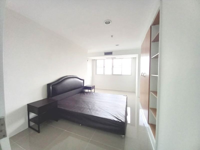 ให้เช่าคอนโด เดอะ วอเตอร์ฟอร์ด ไดมอนด์ 146 ตรม. 3 ห้องนอน เช่า 65,000 บ/ด