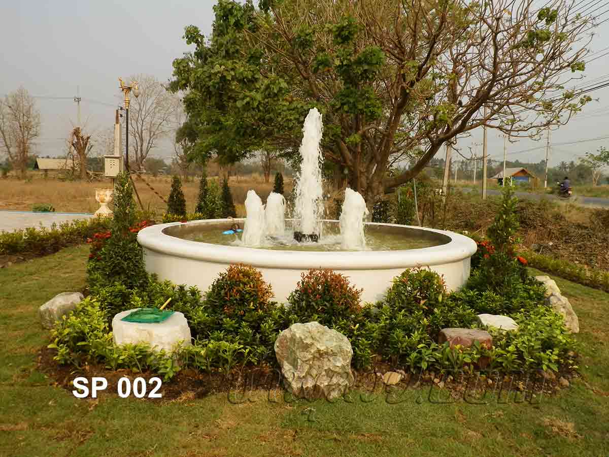 บ่อน้ำพุฮวงจุ้ย ด้านหน้าโรงสีข้าว หจก.สวัสดิ์ไพบูลย์การเกษตร ที่ลาดยาว จ.นครสวรรค์