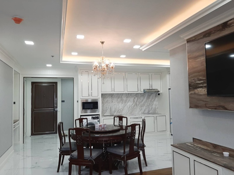 ขายคอนโด สเตท ทาวเวอร์ คอนโดมิเนียม 179 ตรม. 3 ห้องนอน ขาย 29 ล้านบาท