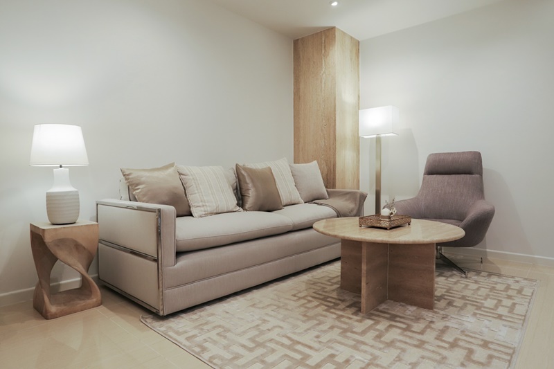 ขายคอนโด สเตท ทาวเวอร์ คอนโดมิเนียม พื้นที่ 68 ตรม. 1 ห้องนอน ขาย 7.4 ล้านบาท