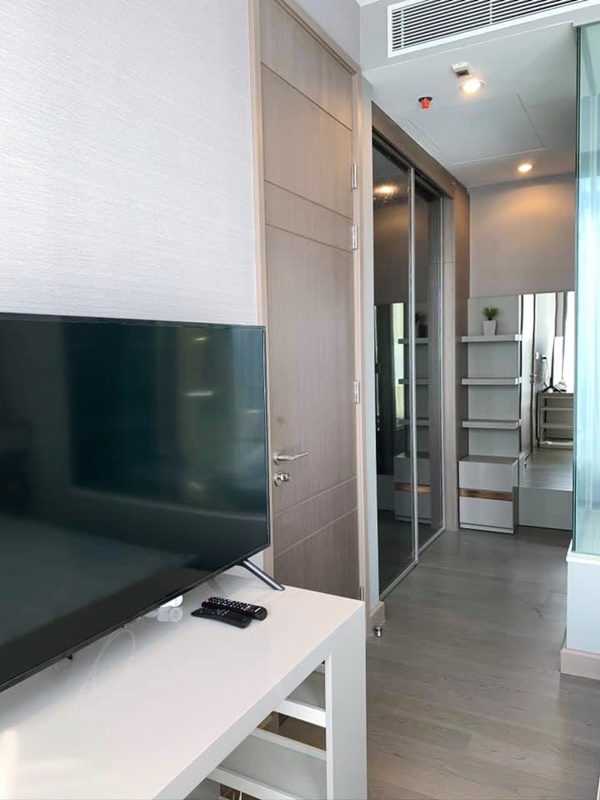 ให้เช่าคอนโด ดิ เอส แอท สิงห์ คอมเพล็กซ์ 49 ตร.ม. 1 ห้องนอน เช่า 42,000 บ/ด