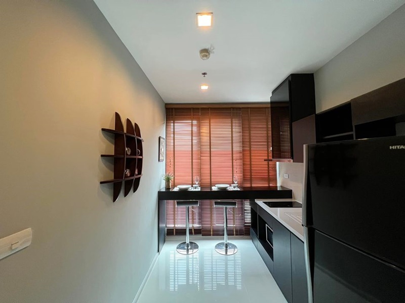 ให้เช่าคอนโด ริทึ่ม สุขุมวิท 44/1 พื้นที่ 35 ตร.ม. 1 ห้องนอน เช่า 25,000 บ/ด