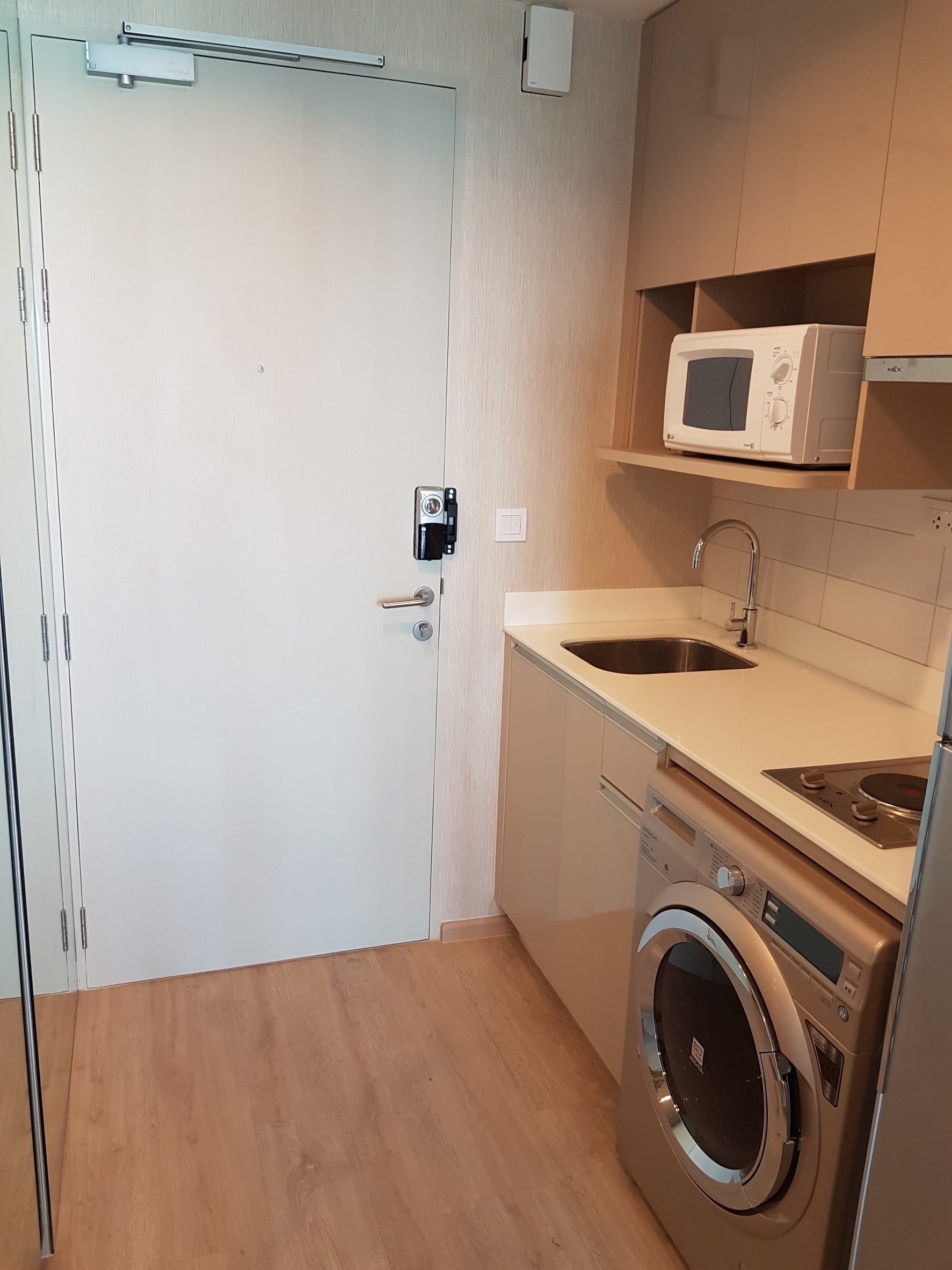 ให้เช่าคอนโด ไอดีโอ คิว ราชเทวี พื้นที่ 35 ตร.ม. 1 ห้องนอน เช่า 23000 บ/ด