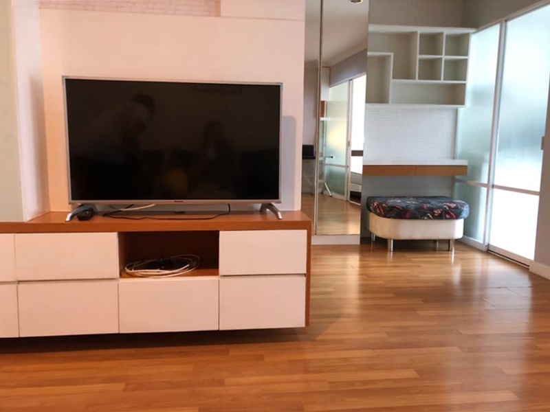 ให้เช่าคอนโด ลุมพินี เพลส พระราม 9 พื้นที่ 34 ตร.ม. 1 ห้องนอน เช่า 13,000 บ/ด