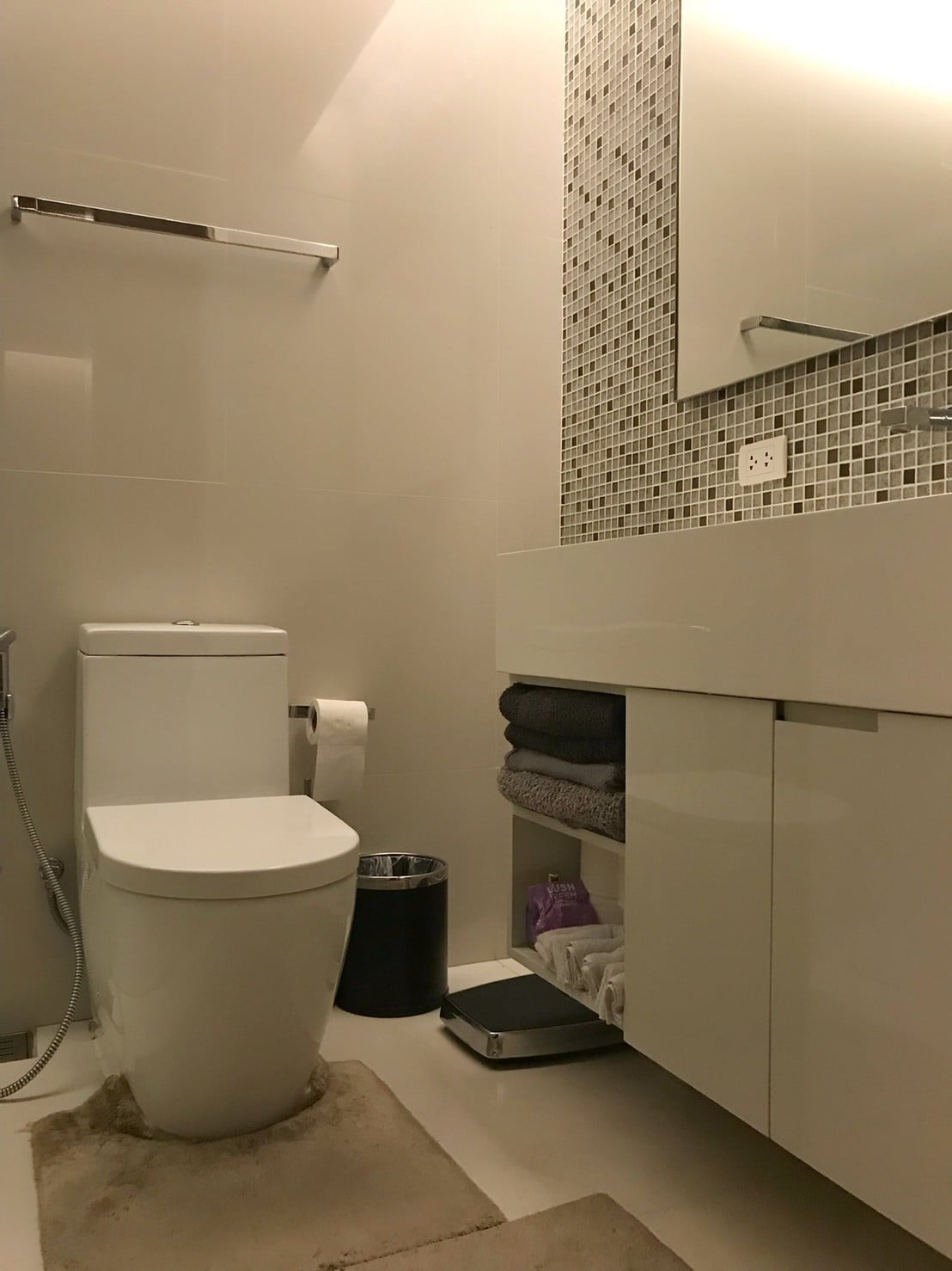 ขายคอนโด เดอะ รูม สุขุมวิท 21 พื้นที่ 50 ตร.ม. 1 ห้องนอน ขาย 7.9 ล้านบาท