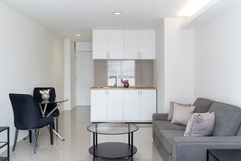 ให้เช่าคอนโด เดอะ แคปิตอล สุขุมวิท 30/1 พื้นที่ 35 ตร.ม. สตูดิโอ เช่า 17,000 บ/ด