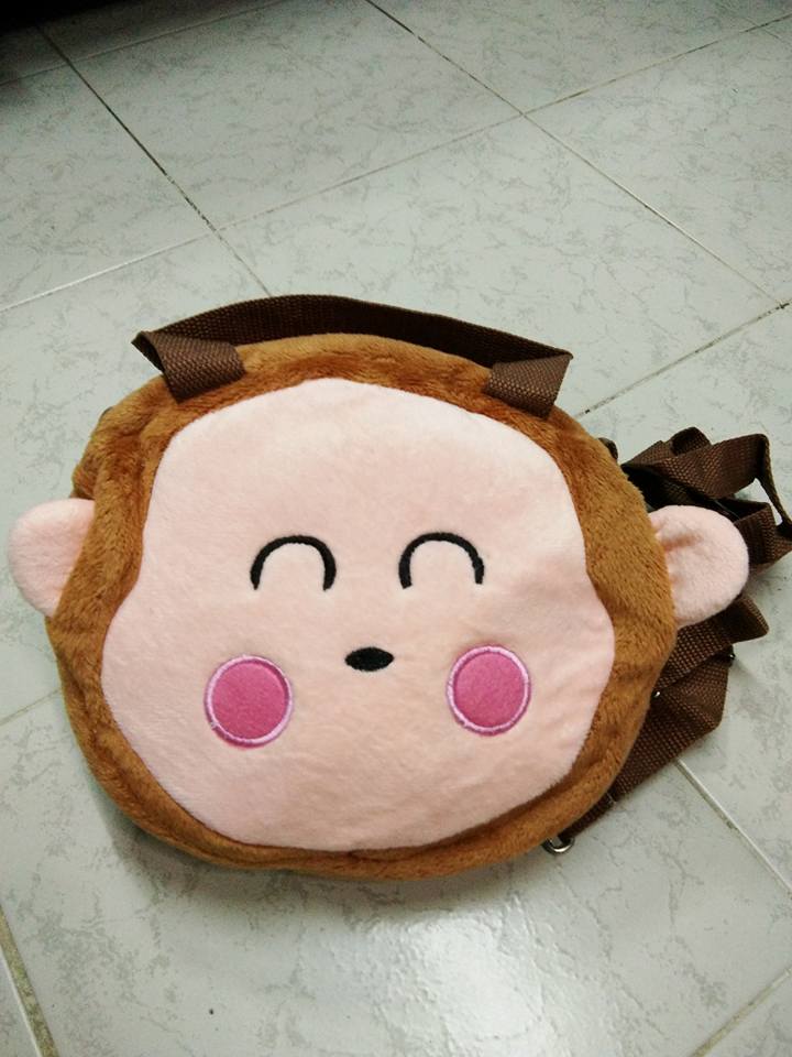 กระเป่าสะพายข้าง ลายลิง ขนาด 19x21 cm