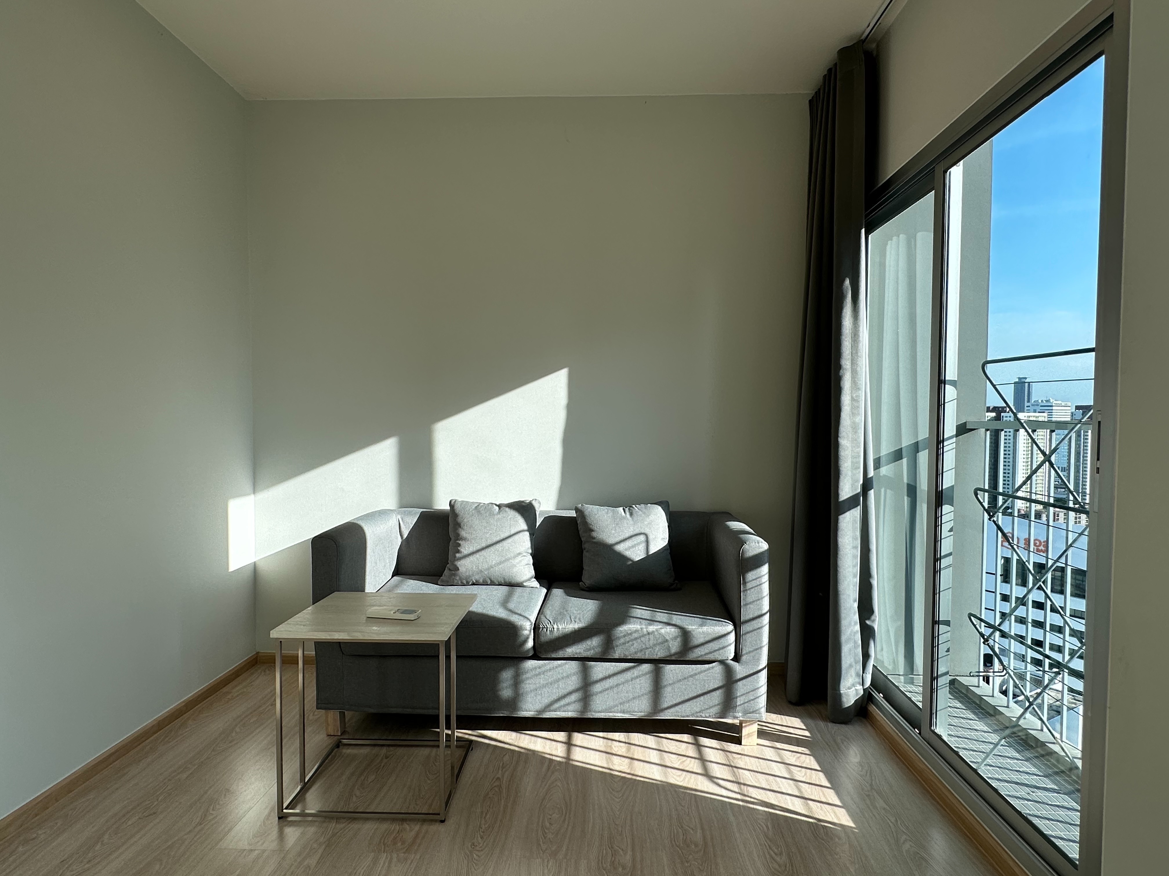 Noble Revolve รัชดา 2 ห้อง 2 ห้องนอน 2 ห้องน้ำ ขนาด 51 ตรม. ชั้น 2X-25