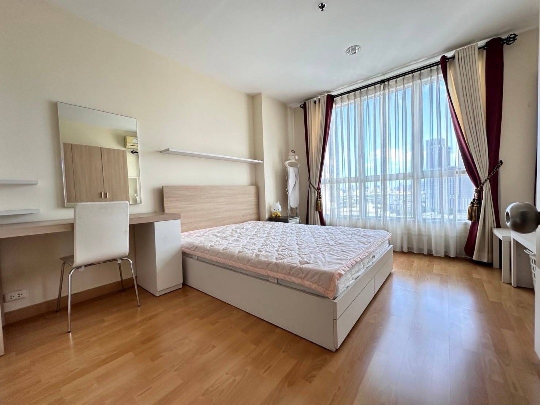 ไลฟ์ พหล อารีย์ 42 ตรม 1 Bed 1 Bath เช่าเดือนละ 16,500 บาท
