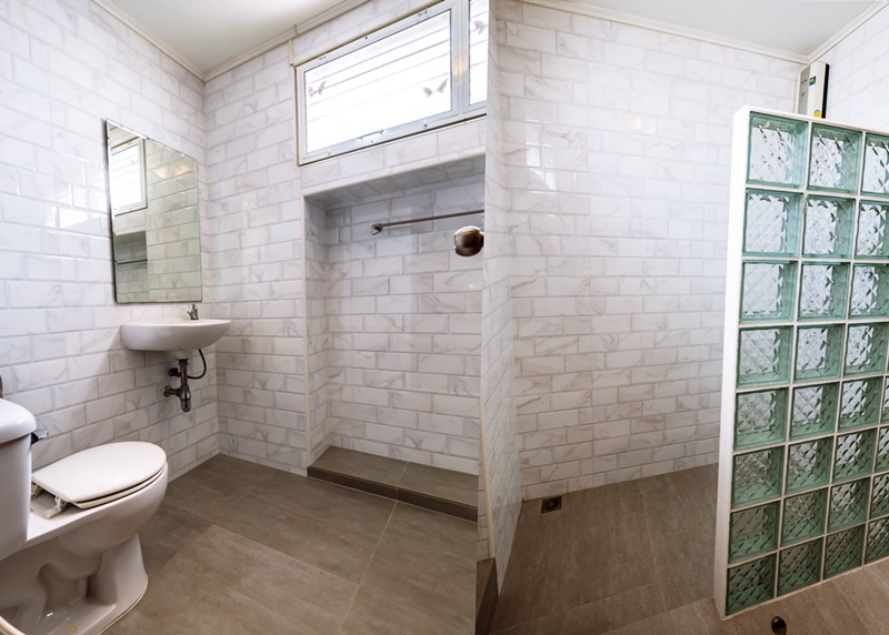 ให้เช่าทาวน์เฮ้าส์ 4 ชั้น ย่านเอกมัย 26 พื้นที่ 24 ตรว. 5 ห้องนอน เช่า 50,000 บ/ด