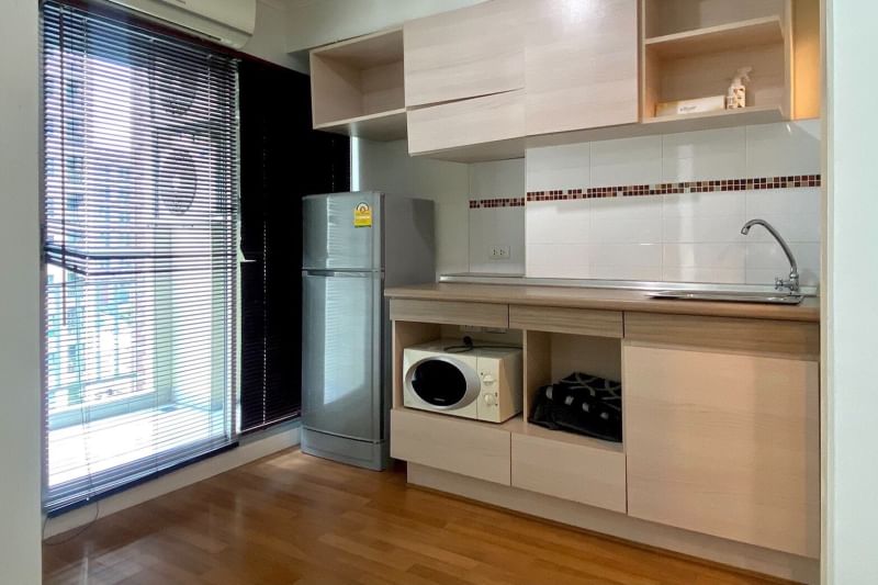 ให้เช่าคอนโด ลุมพินี เพลส รัชโยธิน พื้นที่ 28 ตร.ม. 1 ห้องนอน ให้เช่า 10,000 บ/ด