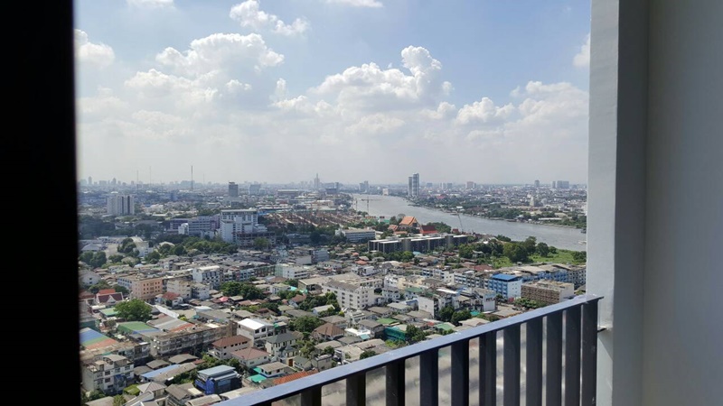 ขายคอนโด เดอะ ทรี อินเตอร์เชนจ์ พื้นที่ 37 ตร.ม. 1 ห้องนอน ขาย 3 ล้านบาท