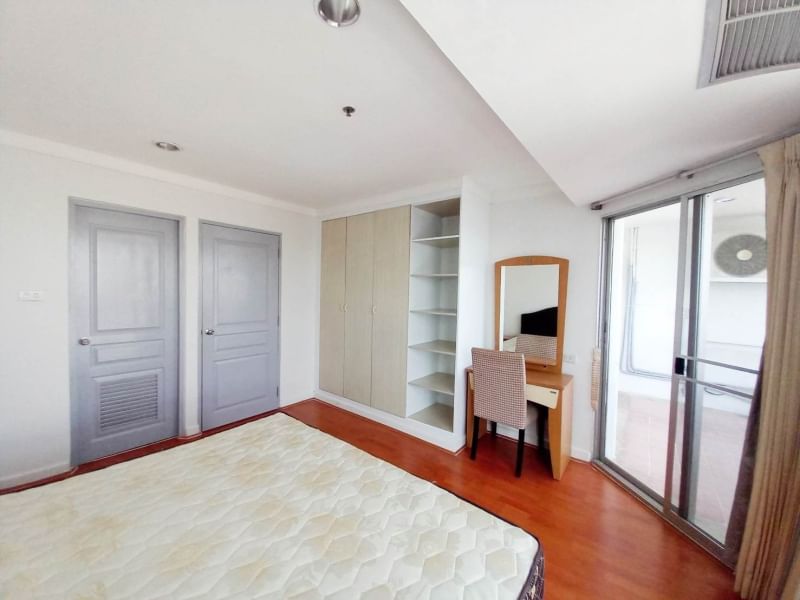 ให้เช่าคอนโด เดอะ วอเตอร์ฟอร์ด ไดมอนด์ พื้นที่ 69 ตรม. 2 ห้องนอน เช่า 33,000 บ/ด