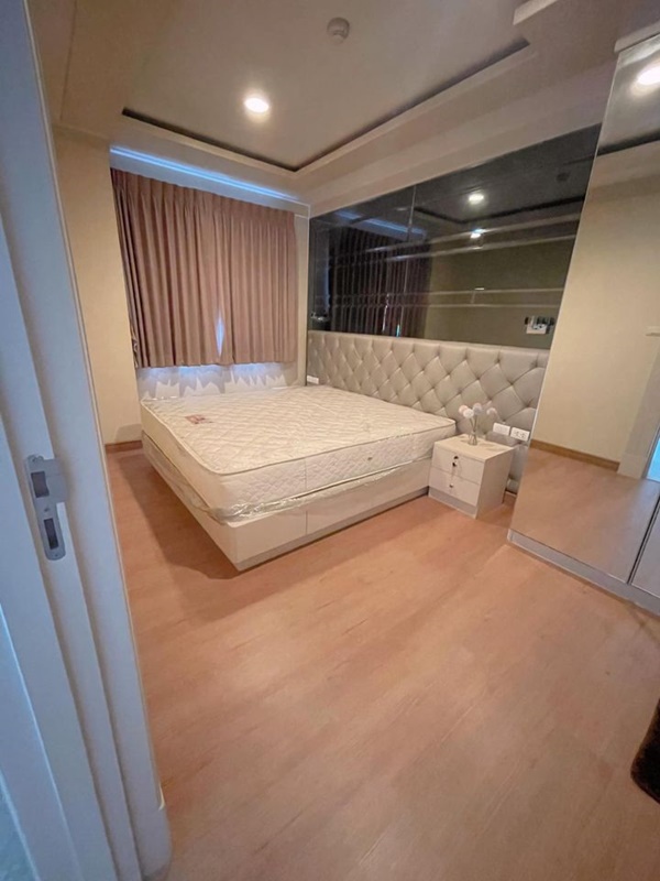 ให้เช่าคอนโด เดอะ เครสท์ ร่วมฤดี พื้นที่ 45 ตร.ม. 1 ห้องนอน เช่า 25,000 บ/ด