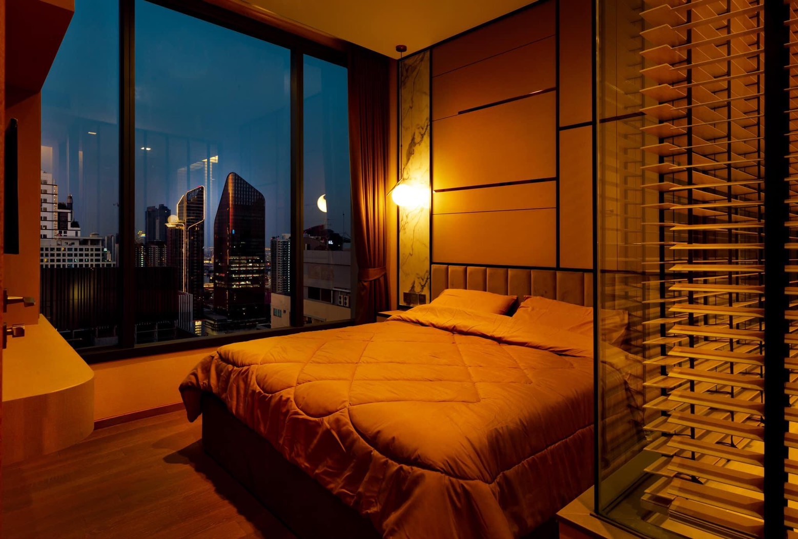 ให้เช่าคอนโด ดิ เอส อโศก พื้นที่ 44 ตรม. 1 ห้องนอน เช่า 40,000 /เดือน