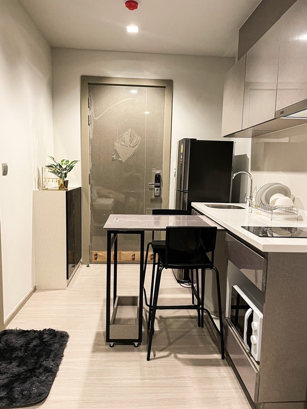 ให้เช่าคอนโด ไลฟ์ อโศก - พระราม 9 พื้นที่ 26 ตร.ม. ห้องสตูดิโอ เช่า 14,000 บ/ด