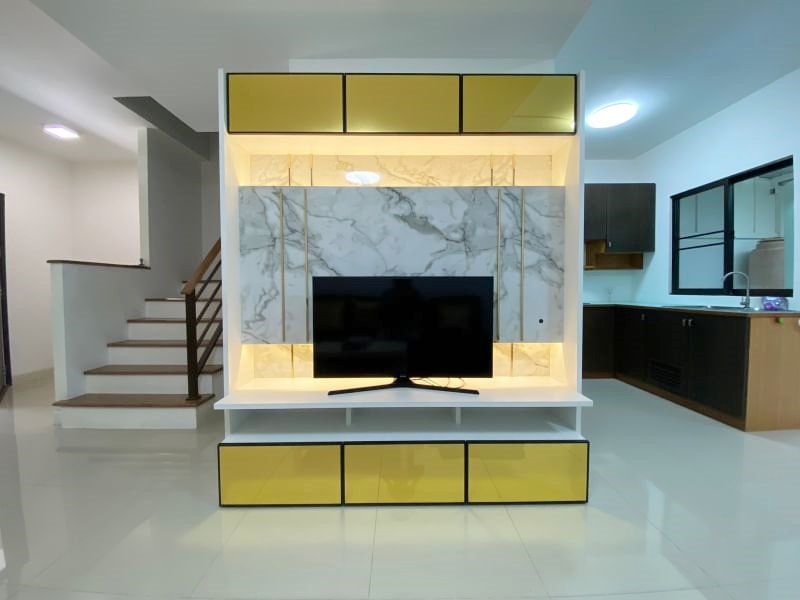 ให้เช่า/ขายทาวน์เฮ้าส์ 2 ชั้น ย่านพัฒนาการ 38 พื้นที่ 21 ตรว. เช่า 26,000 บ/ด ขาย 4.2 ล.