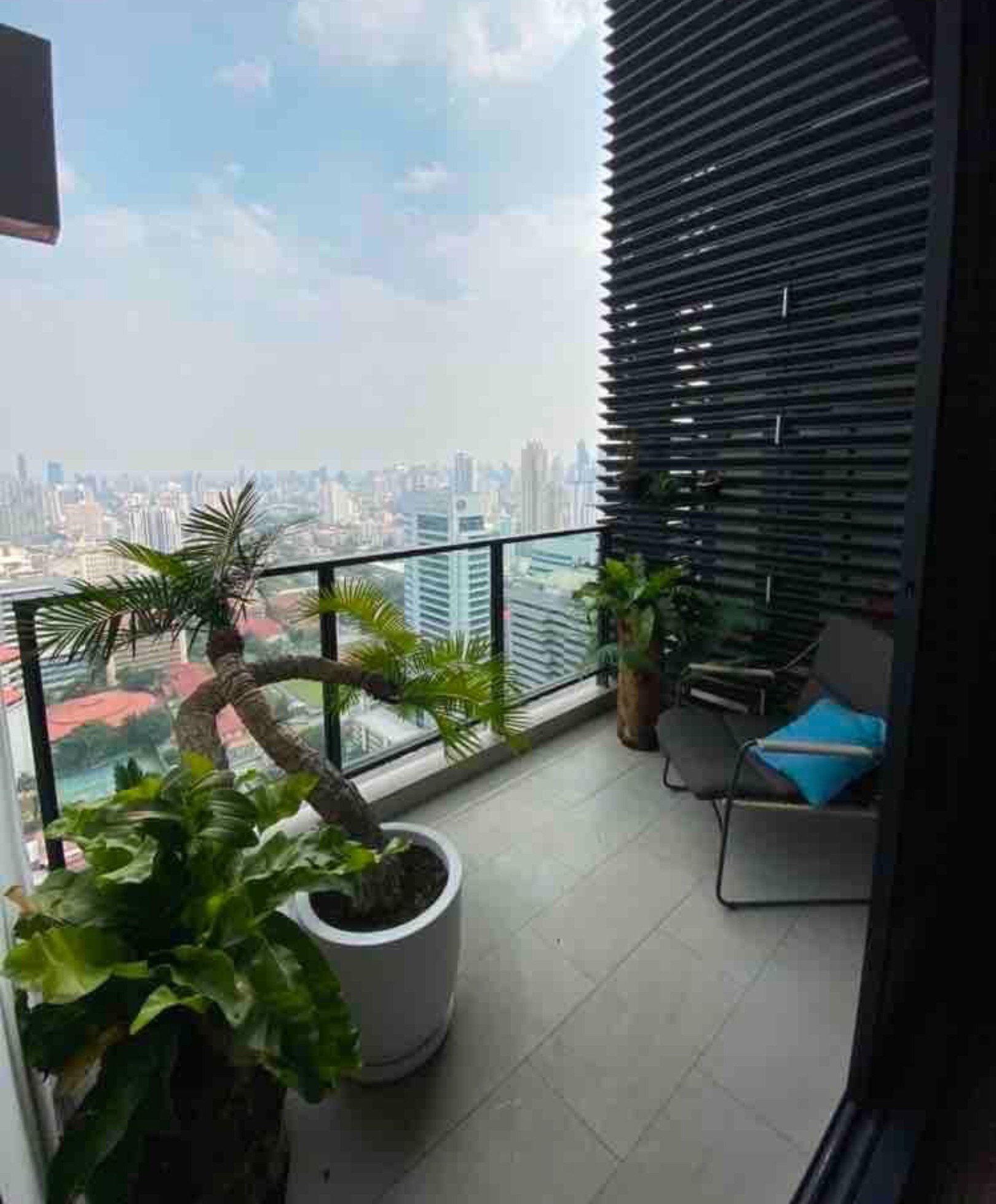 ให้เช่า เดอะ ลอฟท์ อโศก 145 ตรม. 3 ห้องนอน duplex ราคาเช่า 195,000 บาท/เดือน