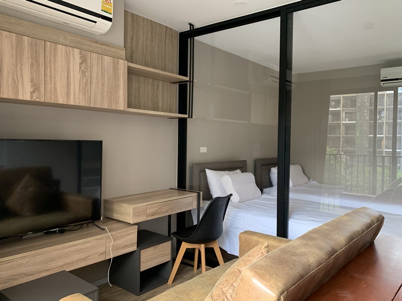 ให้เช่าคอนโด บลอสซั่ม คอนโด สาทร-เจริญราษฎร์ พื้นที่ 31 ตร.ม. 1 ห้องนอน เช่า 8,500 บ/ด