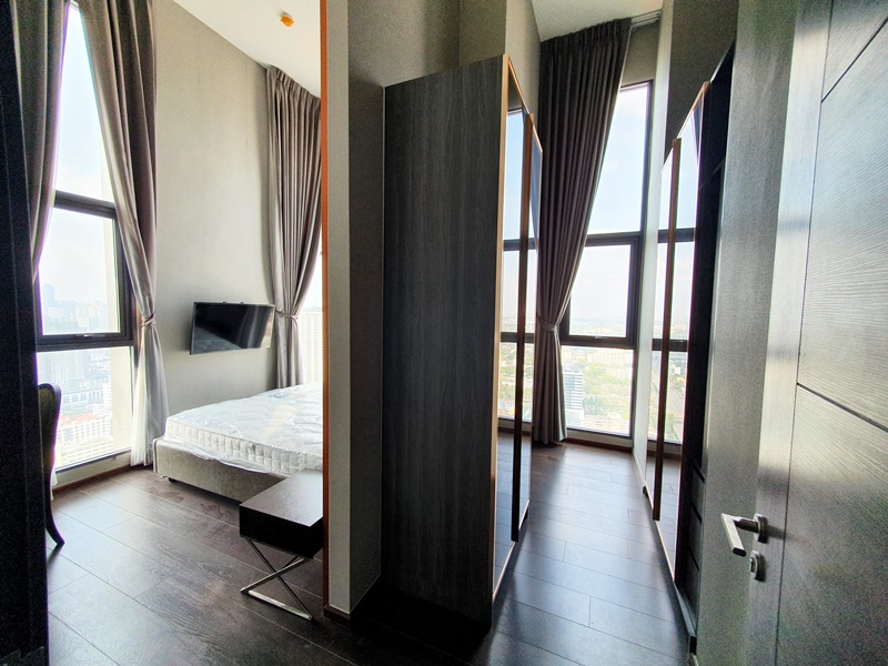 ให้เช่าคอนโด ซี เอกมัย พื้นที่ 66.8 ตร.ม. 3 ห้องนอน (ดูเพล็กซ์) เช่า 38,000 บ/ด