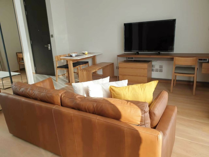 ให้เช่าคอนโด บีทนิค สุขุมวิท 32 พื้นที่ 43 ตรม. 1 ห้องนอน เช่า 40,000 บาท/เดือน