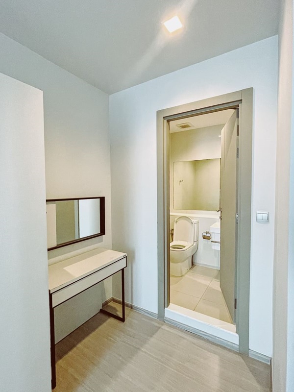 ให้เช่าคอนโด ไลฟ์ อโศก - พระราม 9 พื้นที่ 58 ตร.ม. 2 ห้องนอน เช่า 32,000 บ/ด