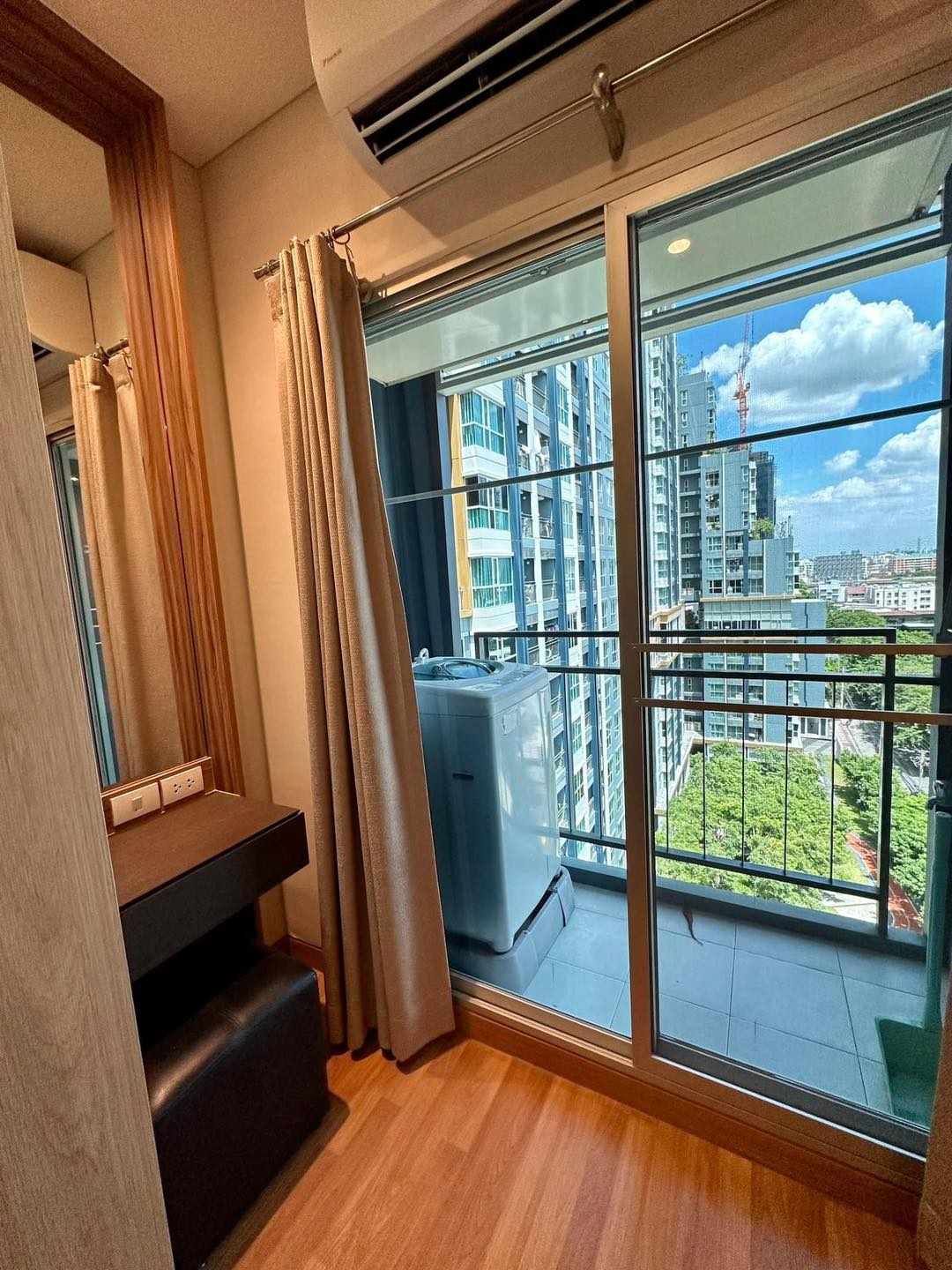 ให้เช่าคอนโด ลุมพินี พาร์ค วิภาวดี จตุจักร พื้นที่ 34 ตร.ม. 1 ห้องนอน ราคา 14,000 บาท/เดือน