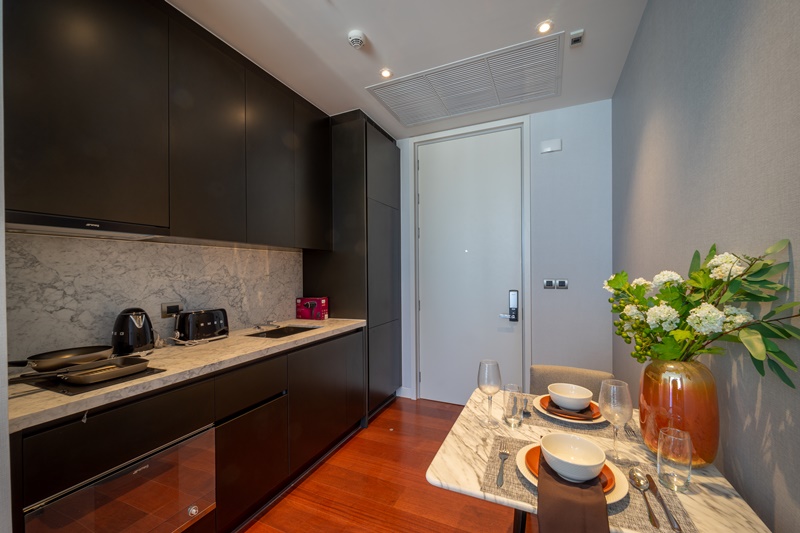 ให้เช่าคอนโด คุณ บาย ยู พื้นที่ 48.83 ตร.ม. 1 ห้องนอน ให้เช่า 65,000 บ/ด