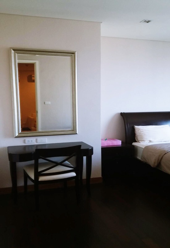 ขายคอนโด ไอวี่ ทองหล่อ พื้นที่ 85 ตร.ม. 2 ห้องนอน ขาย 18.5 ล้านบาท