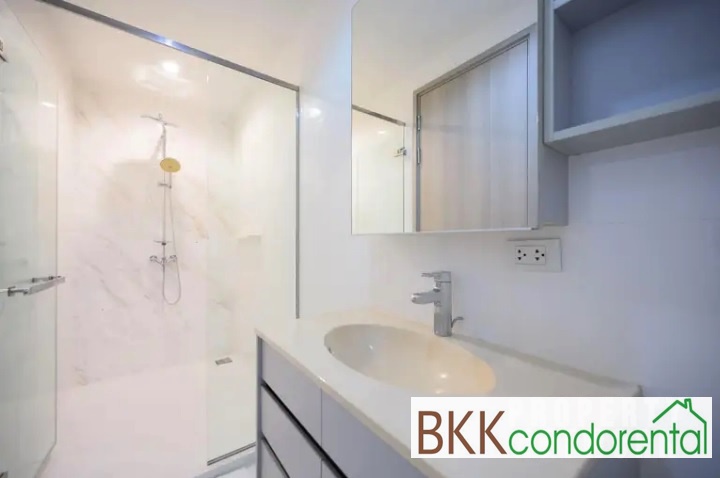 ให้เช่าคอนโด เฮช คิว ทองหล่อ พื้นที่ 75 ตรม. 2 ห้องนอน เช่า 60,000 บาท/เดือน