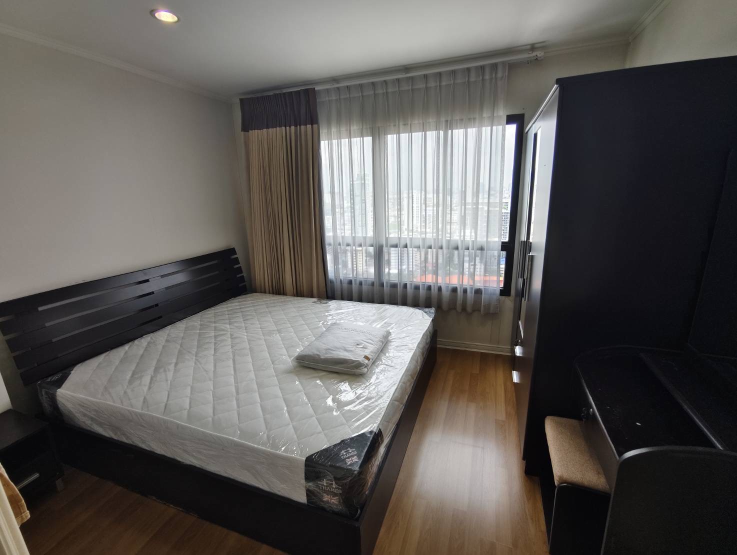 ให้เช่าคอนโด ลุมพินี เพลส พหล-สะพานควาย 36 ตร.ม. 1 ห้องนอน เช่า 12,000 บ/ด