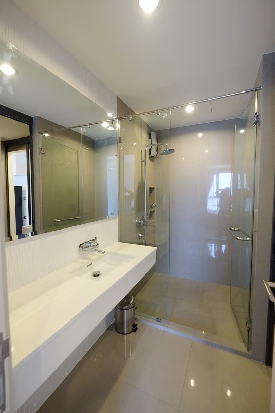 ขาย/ให้เช่า ริทึ่ม สุขุมวิท 42 พื้นที่ 45 ตร.ม. 1 ห้องนอน เช่า 35,000 บ/ด ขาย 9.8 ล้านบาท