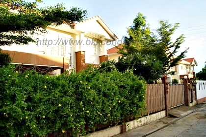 หมู่บ้าน ขาย บ้านเดี่ยว 2 ชั้น หมู่บ้าน คุณาลัย บางขุนเทียน พื้นที่ 72 ตรว. .