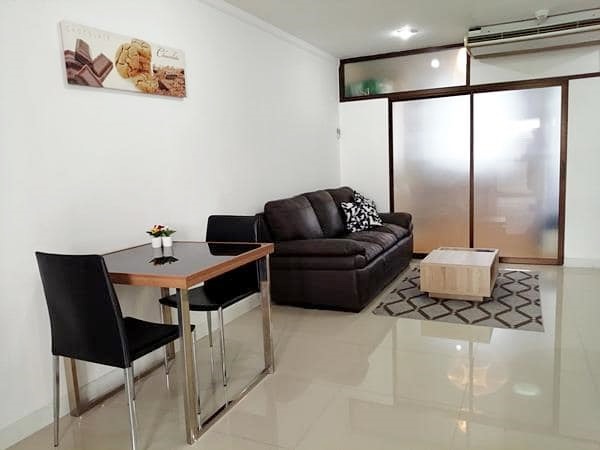 ให้เช่าคอนโด ศุภาลัย เพลส สุขุมวิท 39 พื้นที่ 50 ตรม. 1 ห้องนอน เช่า 18,000 บาท/เดือน