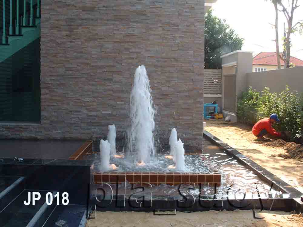 น้ำพุ ฮวงจุ้ย หน้าบ้านคุณเจี๊ยบ