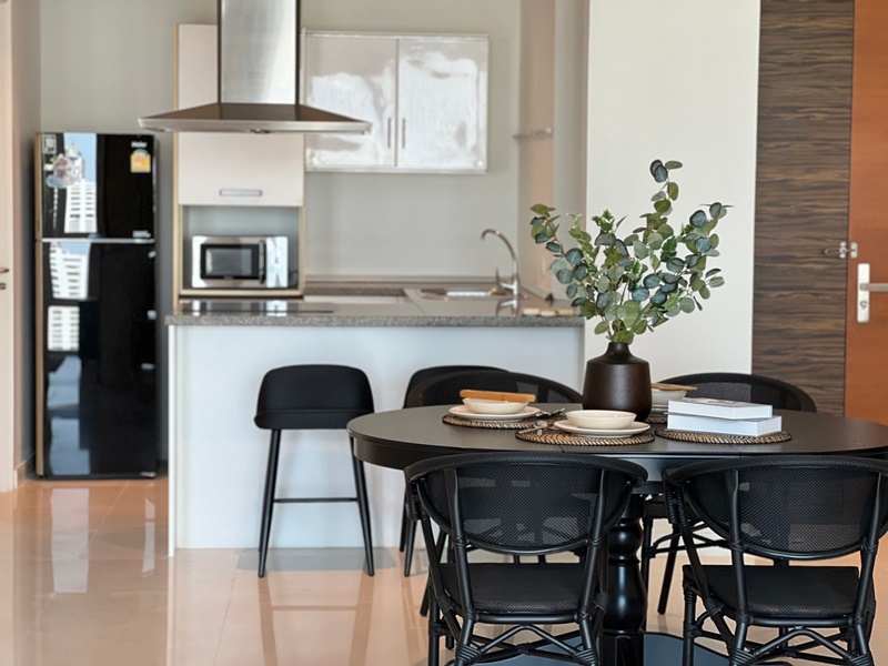 ให้เช่าคอนโด ฟูลเลอตัน สุขุมวิท พื้นที่ 105 ตร.ม. 2 ห้องนอน เช่า 83,000 บ/ด