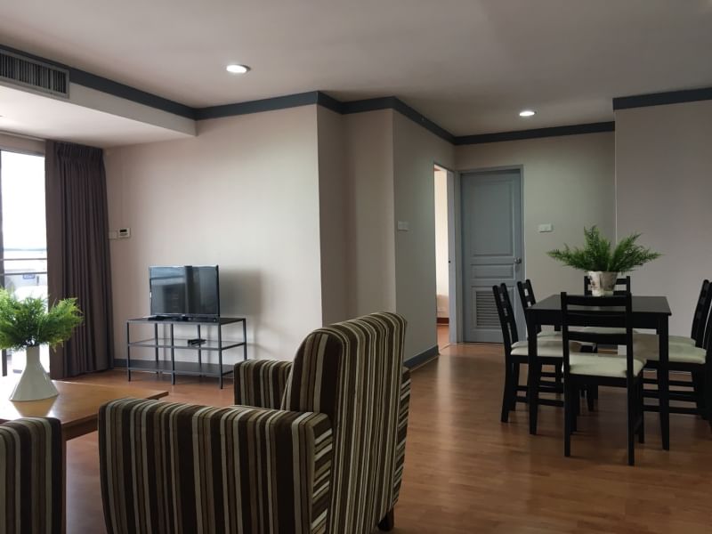 ให้เช่าคอนโด เดอะ วอเตอร์ฟอร์ด ไดมอนด์ สุขุมวิท 30/1 121 ตรม. 3 ห้องนอน 45,000 บ/ด