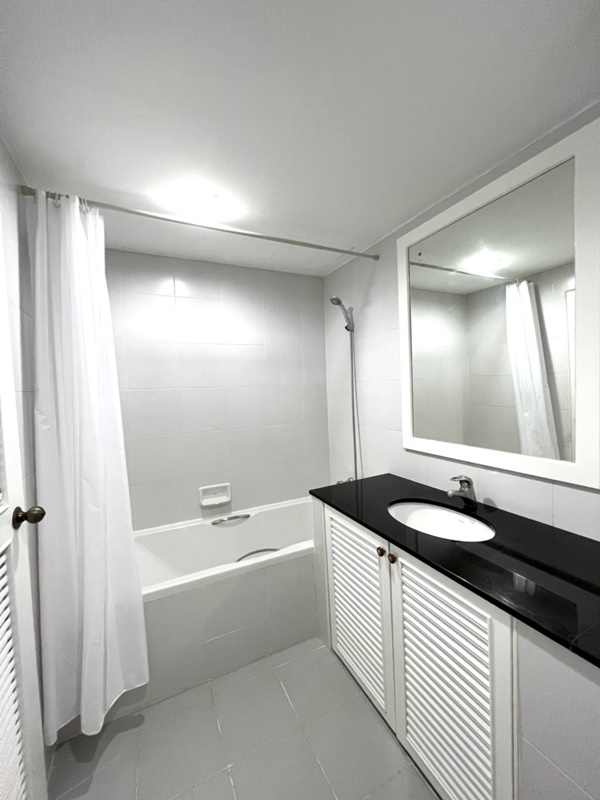 ให้เช่าคอนโด ศุภาลัย เพลส สุขุมวิท 39 พื้นที่ 49 ตรม. 1 ห้องนอน เช่า 20,000 บาท/เดือน