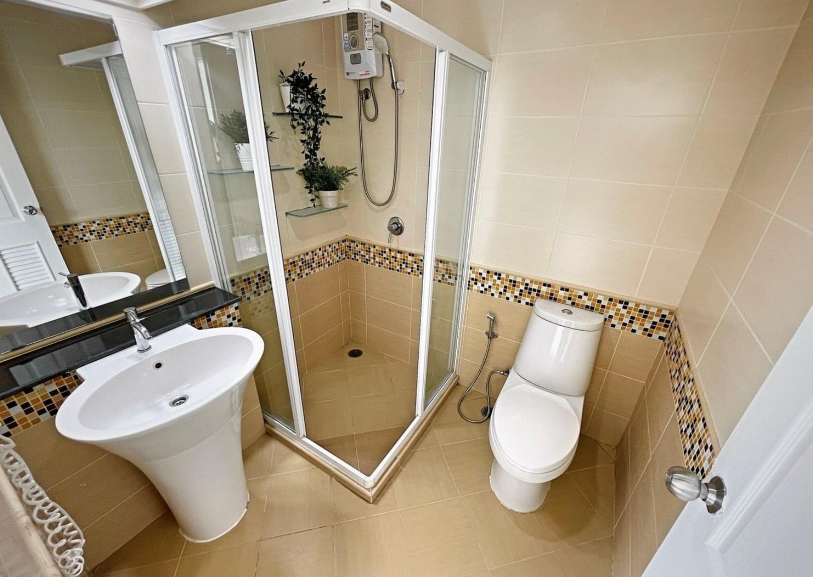 ให้เช่า เดอะ วอเตอร์ฟอร์ด สุขุมวิท 50 85 ตรม. 3 ห้องนอน ราคาเช่า 35,000 บาท/เดือน