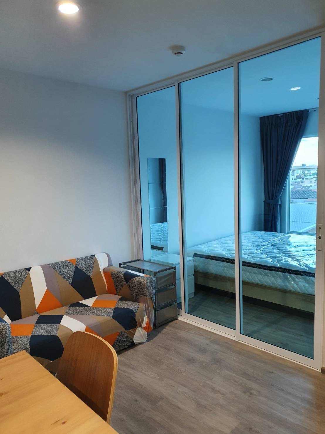 KD-M18.5 ให้เช่า รีเจ้นท์ โฮม บางซ่อน 28 ตร.ม. 1 ห้องนอน เช่า 8,000 บ/ด