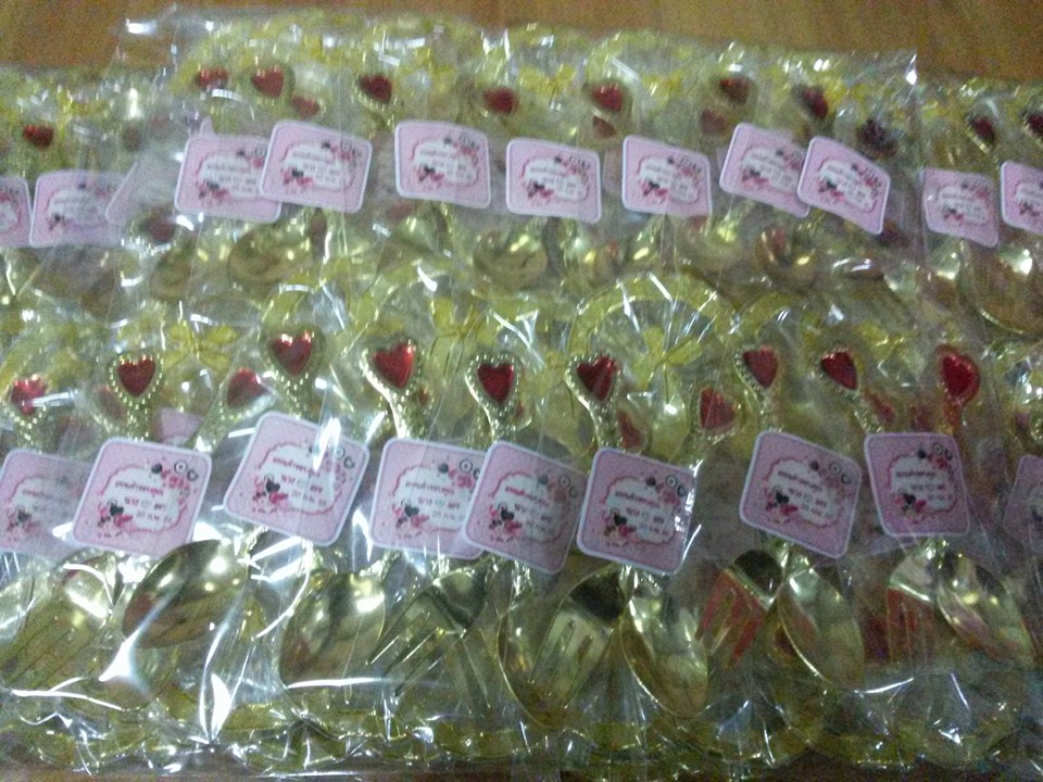 ช้อนส้อมทองปลายหัวใจแดงแพคถุงใส