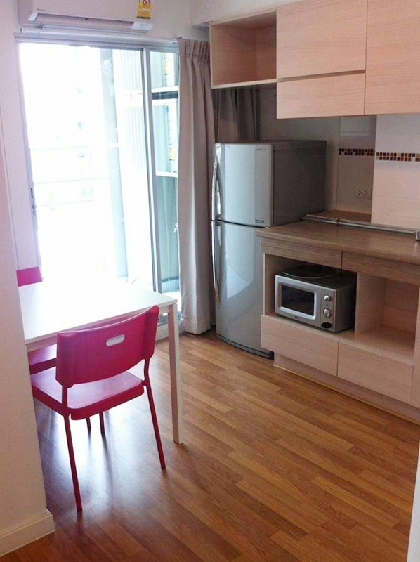 ให้เช่าคอนโด ลุมพินี เพลส รัชโยธิน พื้นที่ 28.5 ตร.ม. 1 ห้องนอน ให้เช่า 11,000 บ/ด