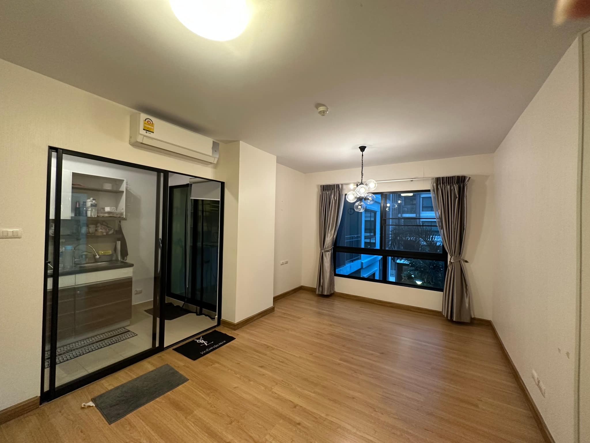 ให้เช่าคอนโด ศุภาลัย ซิตี้ รีสอร์ท รัชโยธิน - พหลโยธิน 32 พื้นที่ 50 ตรม. 1 ห้องนอน เช่า 13,500 /เดือน