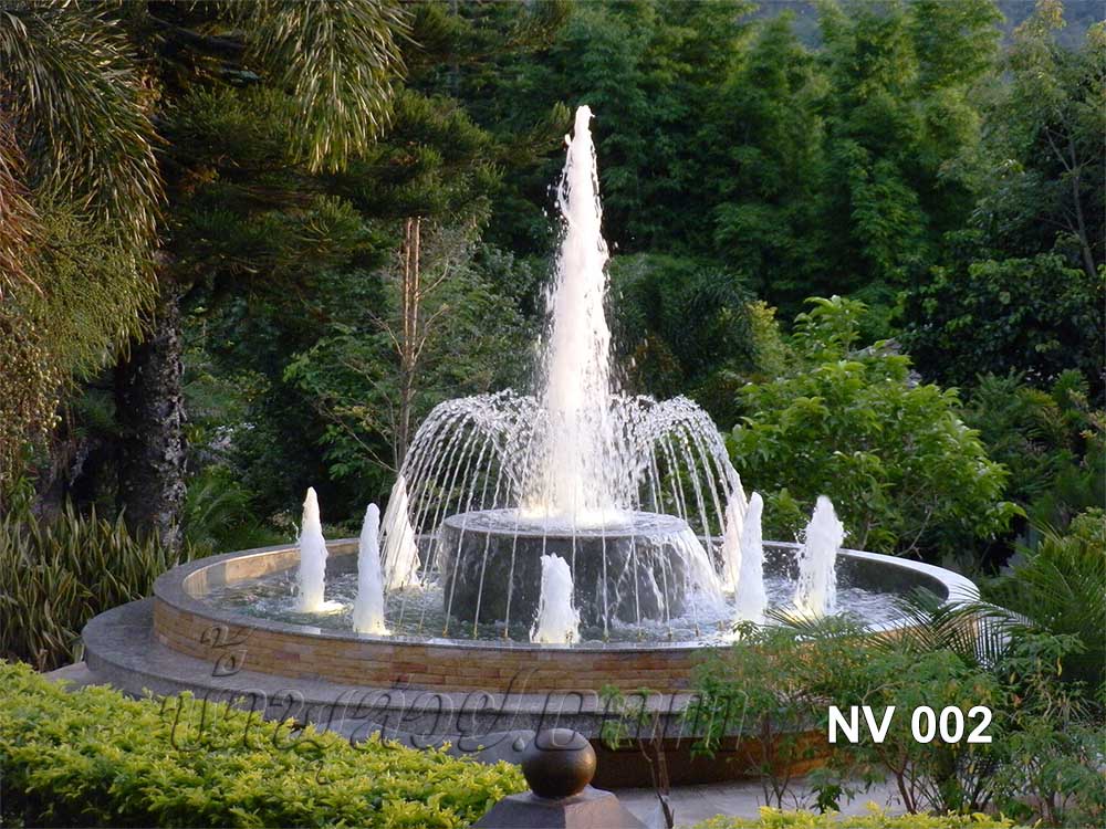 บ่อน้ำพุวงกลม 2 ชั้น พร้อมวง Ring และทรงต้นสน 8 หัว ที่ สวนน้ำทิพย์ วัลเล่ย์ ภูเรือ