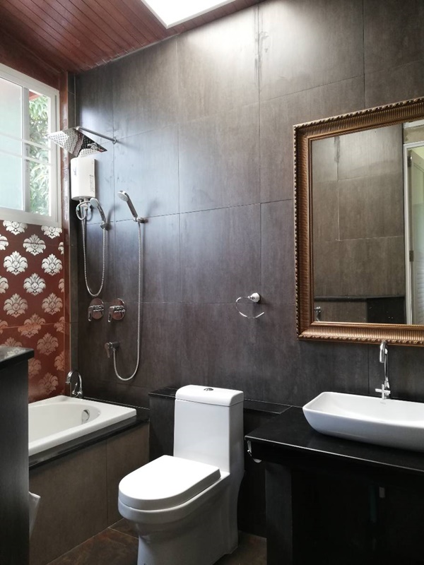 ให้เช่าบ้านเดี่ยว 2 ชั้น ย่านเจริญกรุง พื้นที่ 105 ตรว. 4 ห้องนอน เช่า 36,000 บ/ด