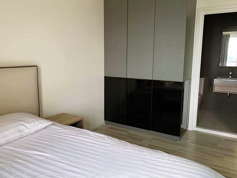 ให้เช่าคอนโด เดอะคีย์ สาทร-เจริญราษฎร์ พื้นที่ 33 ตร.ม. 1 ห้องนอน เช่า 12,000 บ/ด