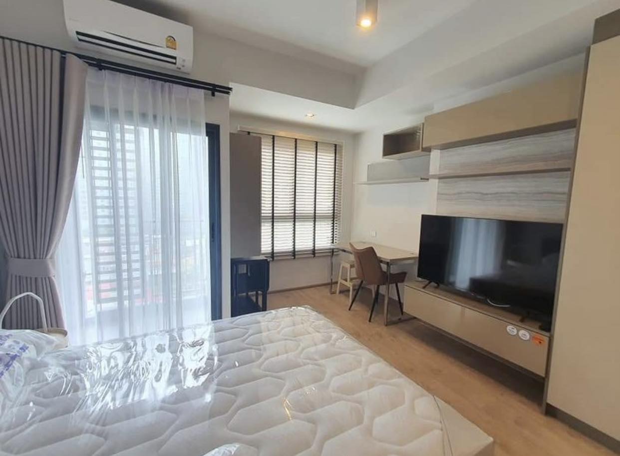 ให้เช่า ไอดิโอ พระราม 9 อโศก พื้นที่ 26 ตร.ม ห้องสตูดิโอ ราคา 16,000 บาท/เดือน