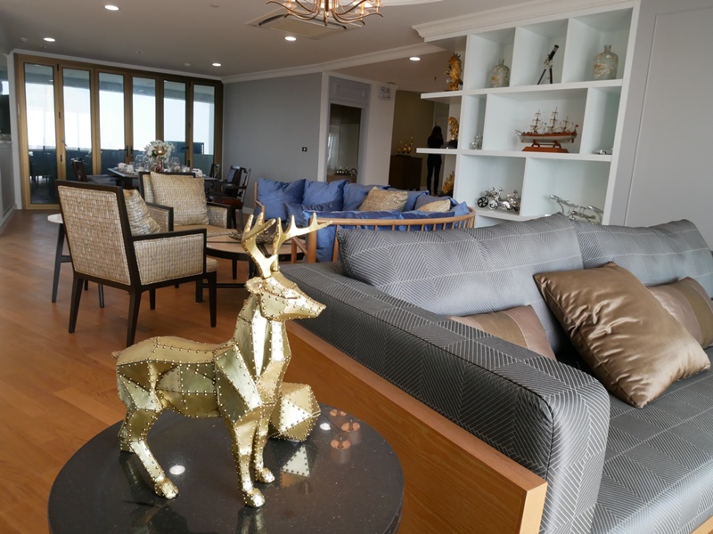 ขายคอนโด รัตนโกสินทร์ วิว แมนชั่น 283 ตร.ม. 3 ห้องนอน ขาย 30 ล้านบาท